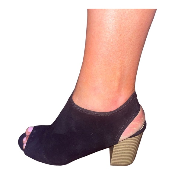 Apt. 9 women’s size 8.5 black faux suede open toe chunky heeled booties pumps - Picture 1 of 10